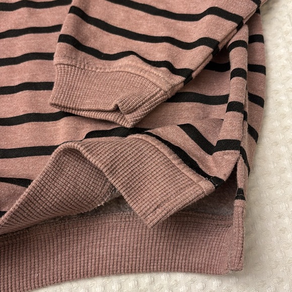 VINTAGE 80s Turtleneck Sweatshirt Mauve Purple Black Striped Mens M-L XPLOITS - Picture 2 of 12